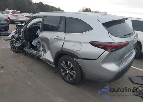 2025 Toyota Highlander Xle z USA, uszkodzony, nr VIN 5TDKDRBH1SS588057